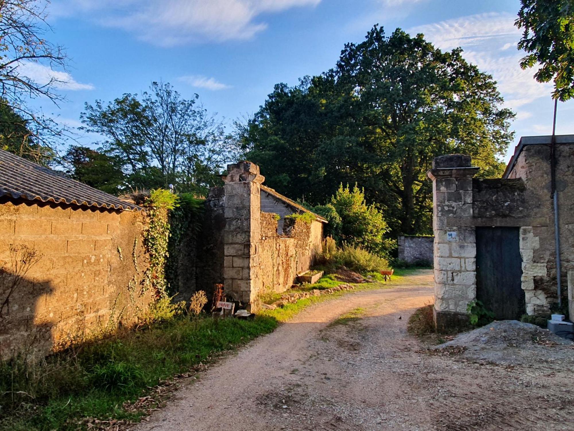 Superbe Maison De Campagne A Deux Pas De Nantes Treillieres Exterior photo